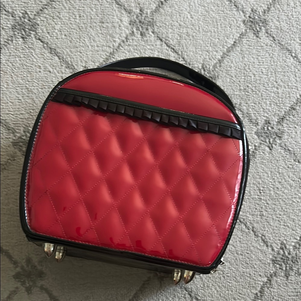 Lux de Ville Red&Black Patten Leather Retro Train Case